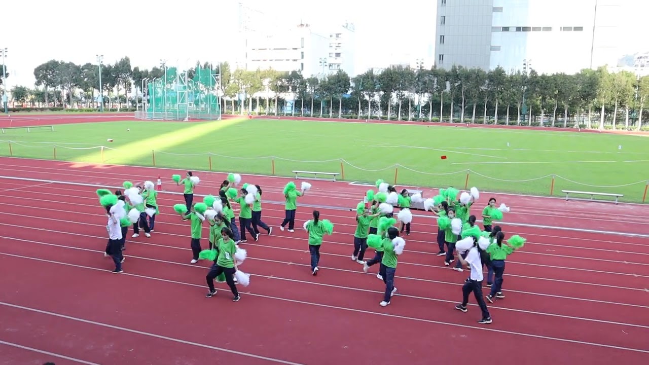 2022-2023 YWGS Sportsday Final cheering Davies