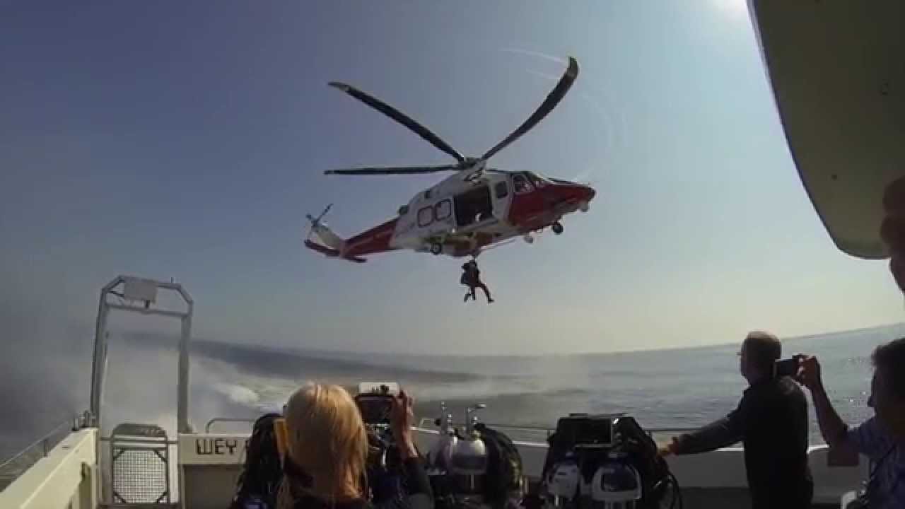 Helicopter Evacuation - Diver Medevac from a moving boat