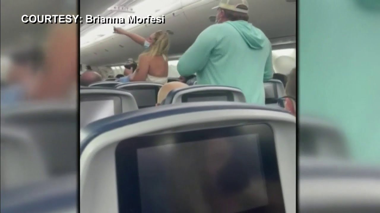 Delta customer shares video of unruly couple in flight