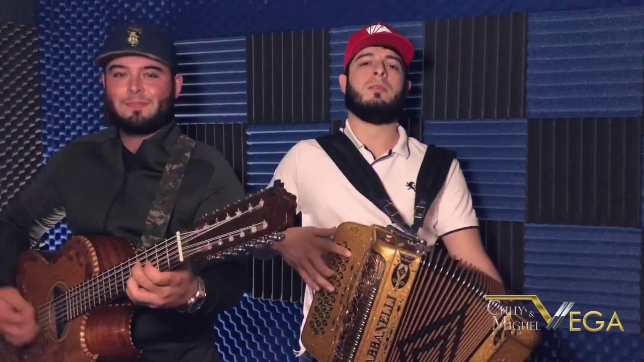 CHALITO (EN VIVO)🔥CHUY Y MIGUEL VEGA🔥