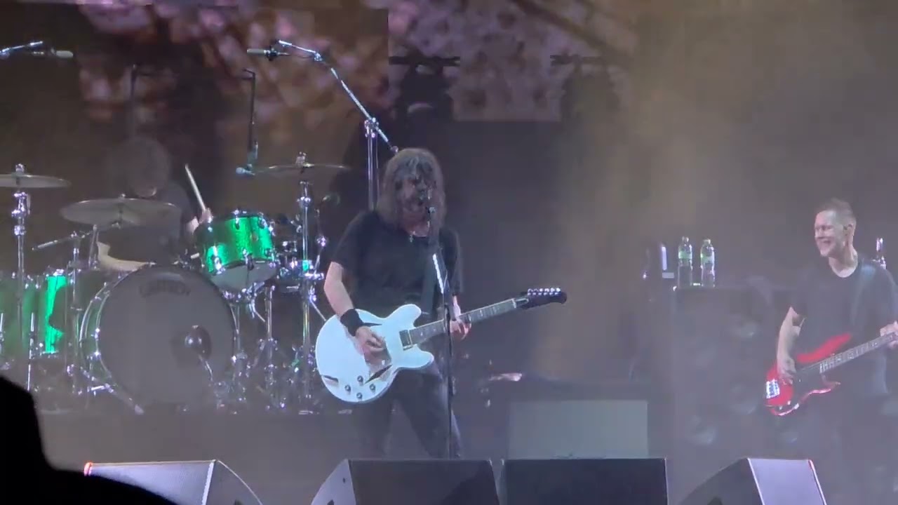 Foo Fighters - Everlong (live in Jakarta) Oct 2, 2025 
