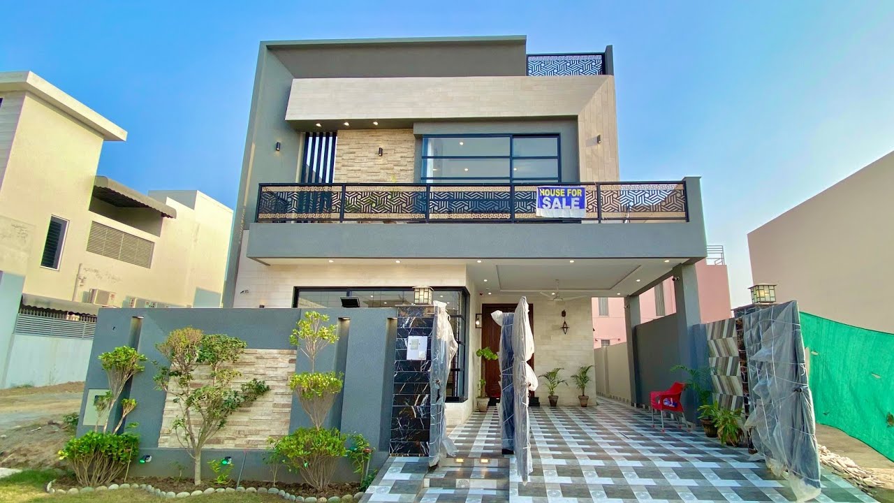 200 Sq yards || 8 Marla 30'&times;60' Beautiful House 🏘️ with 4 Bedroom for sale in DHA Lahore