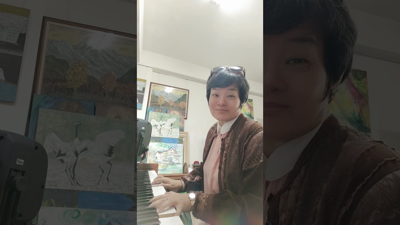 2026吳白露_🌹「白露聖歌系列」play piano 父母最喜歡我唱的一首聖歌。這首歌承載著家庭的記憶，也是一段童年與信仰的聲音。