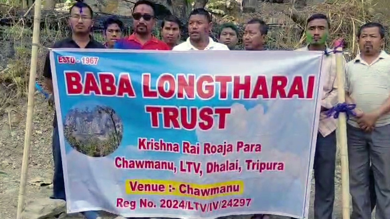 Baba Longtharai Trust ni Adongrok MDC Hangshu Kumar Tripura ni Koksilsamung no Phirokmung Rwkha