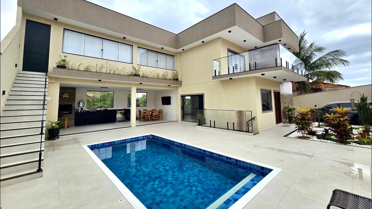 Conheça essa linda casa de alto Padrão em saquarema ! 