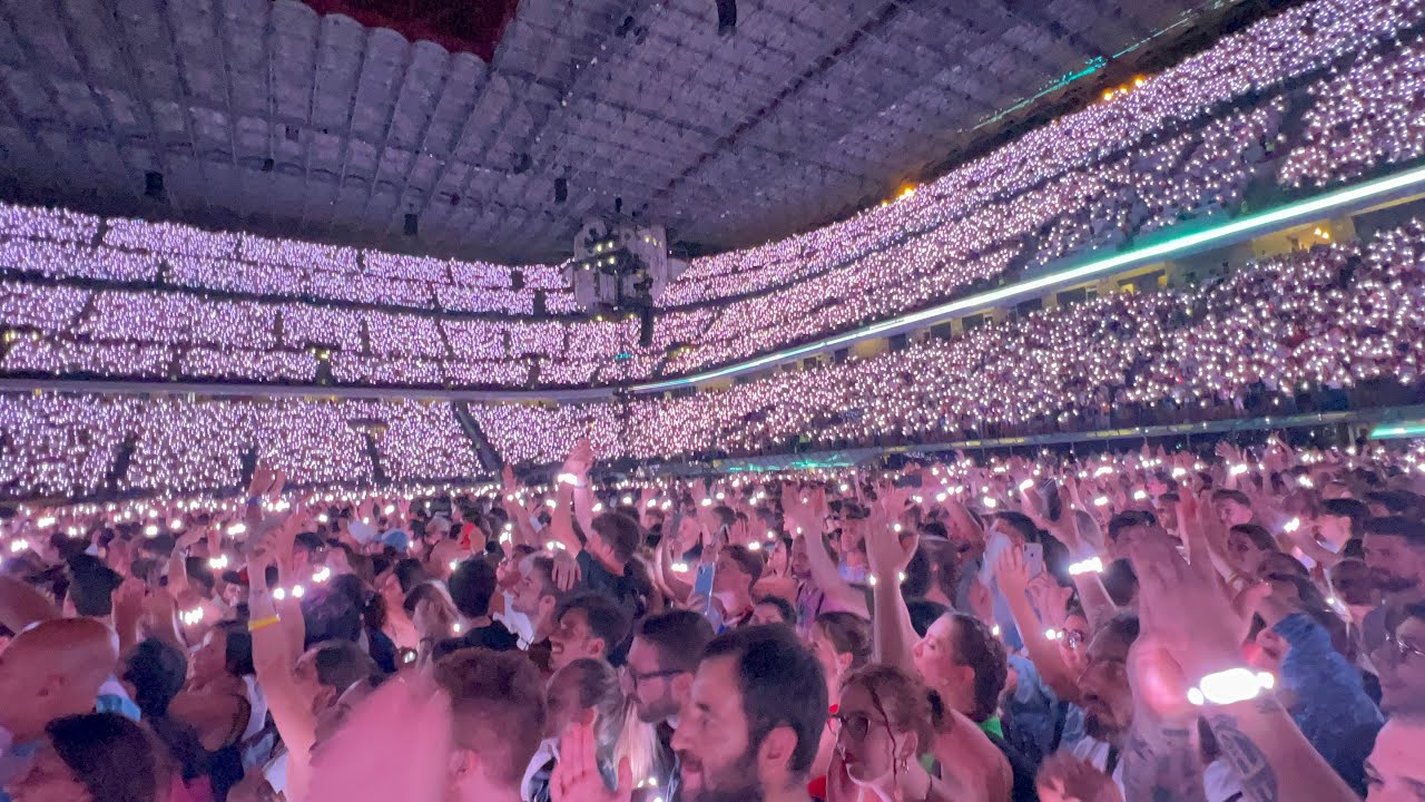 Coldplay - Sky Full Of Stars (Live in Milano, June 2023)