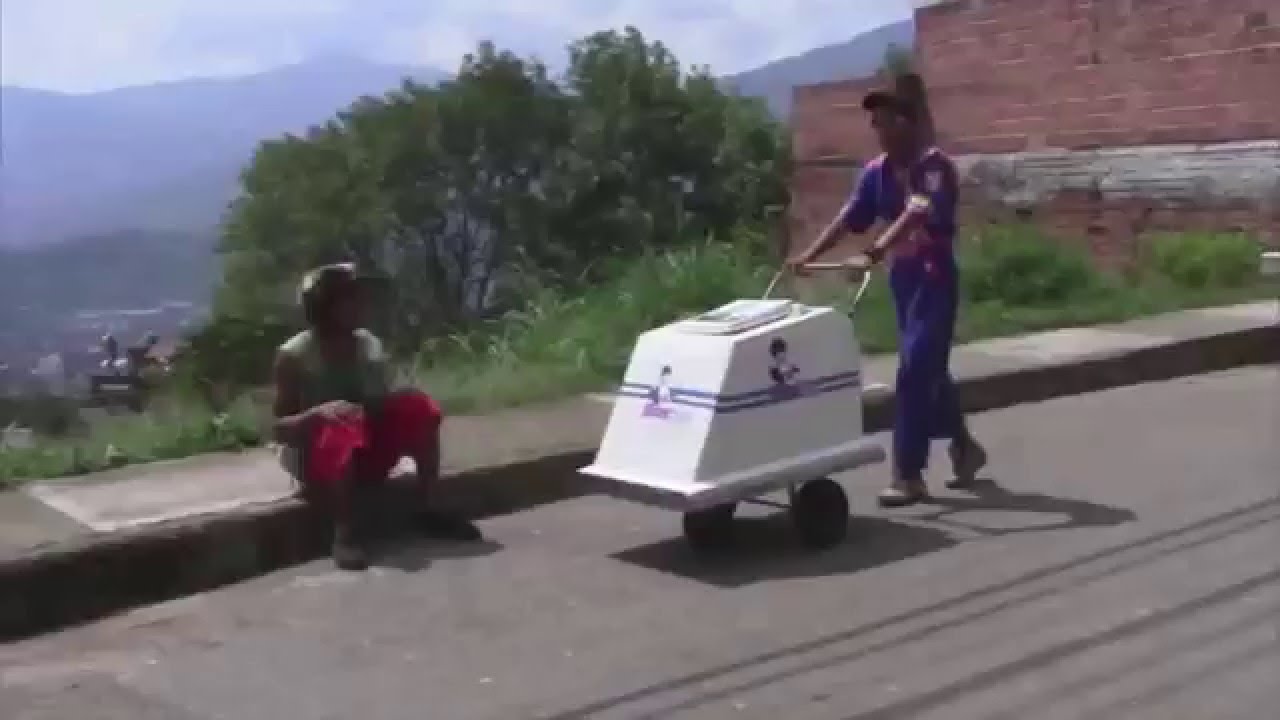 PARODIA Eso en 4 no se ve - Ese Negro no se ve REMIX