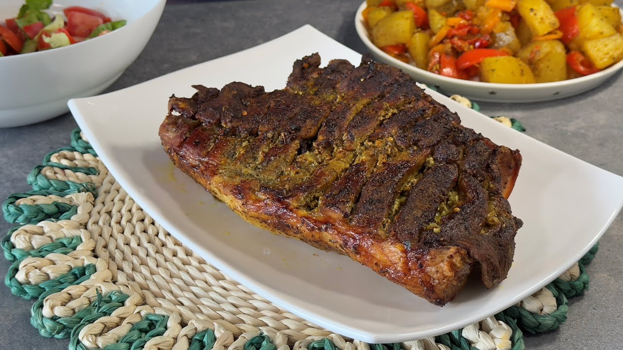 🍖🌶️ Вы будете хотеть готовить это снова и снова — сочный свиной бок с овощами! 🥔🔥