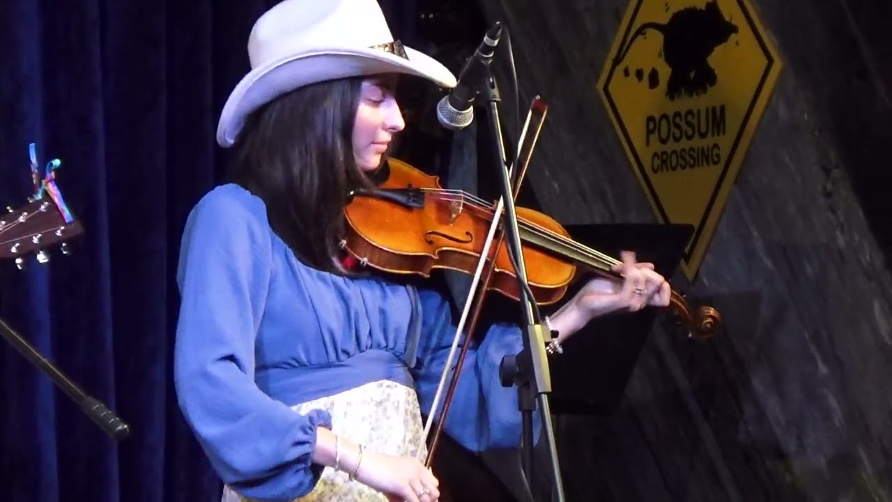 East Tennessee Blues, Boones Creek Opry