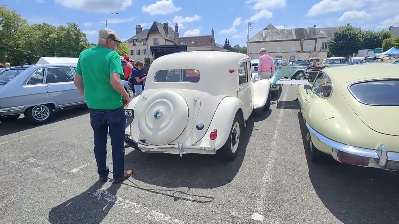rassemblement de voitures anciennes