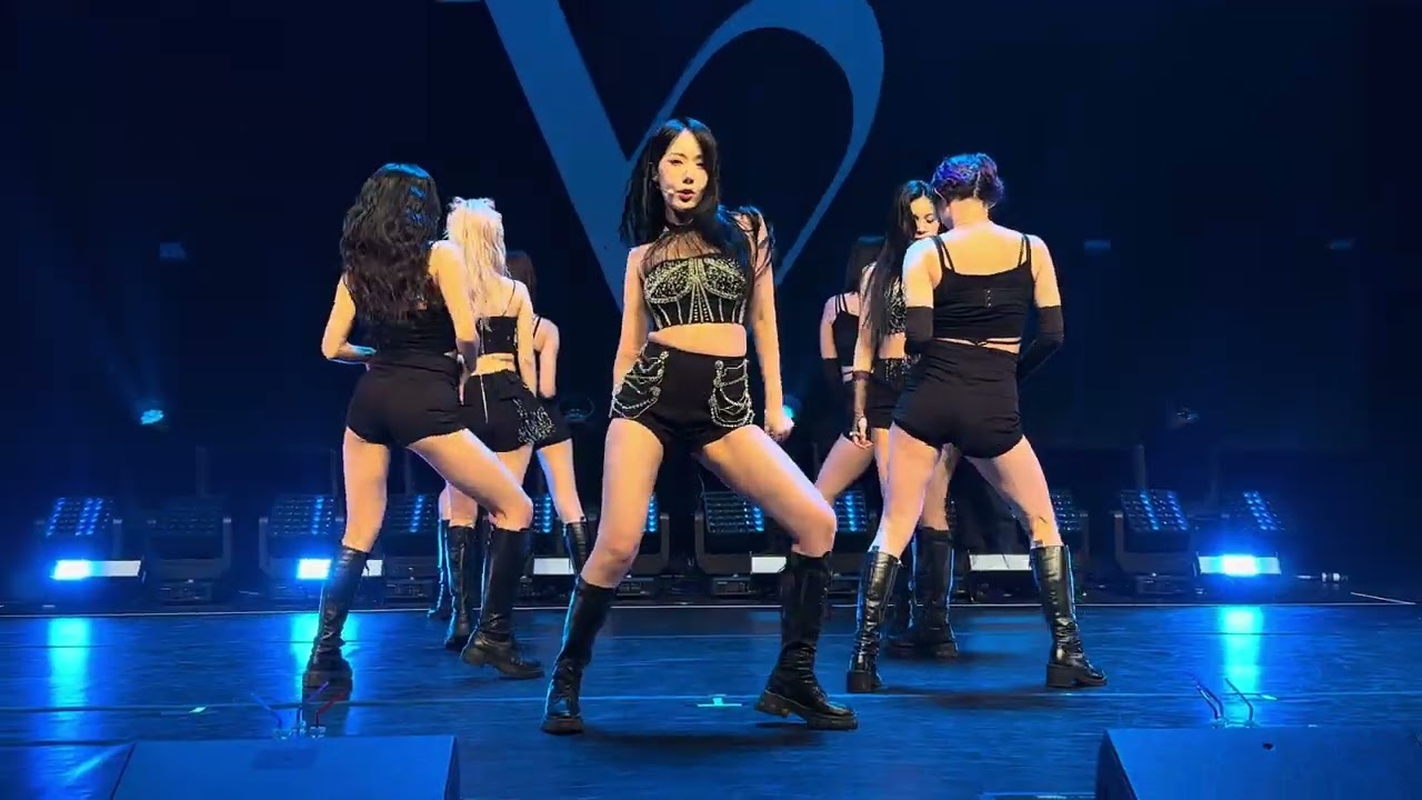 [4k60 Fancam] 240719 VIVIZ (비비지) - Love Love Love - V.HIND:LOVE AND TEARS in Boston