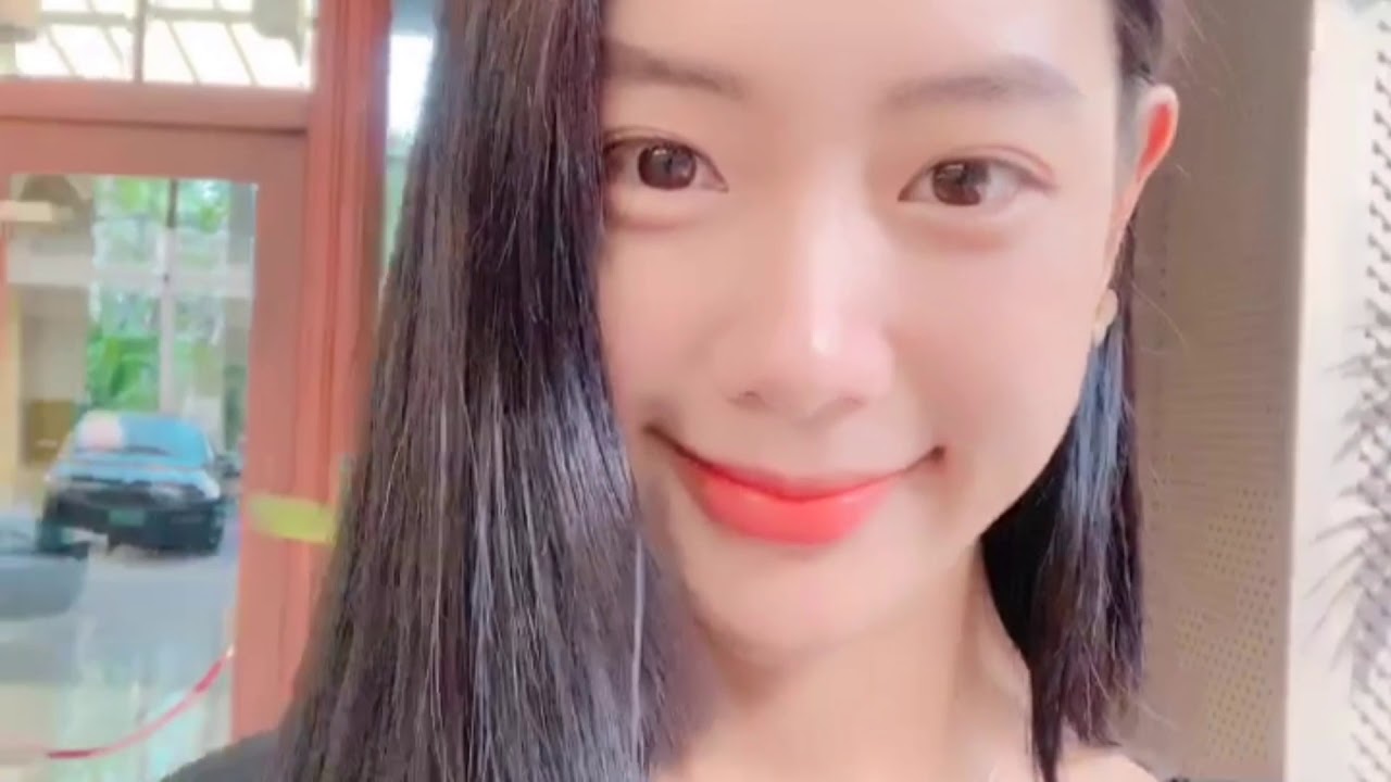 Actress Clara in Bangkok 2