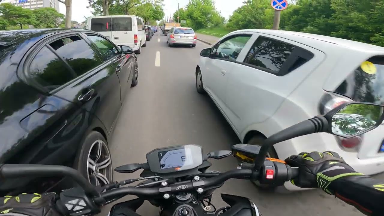 2023 KTM 890 DUKE GP test ride.
