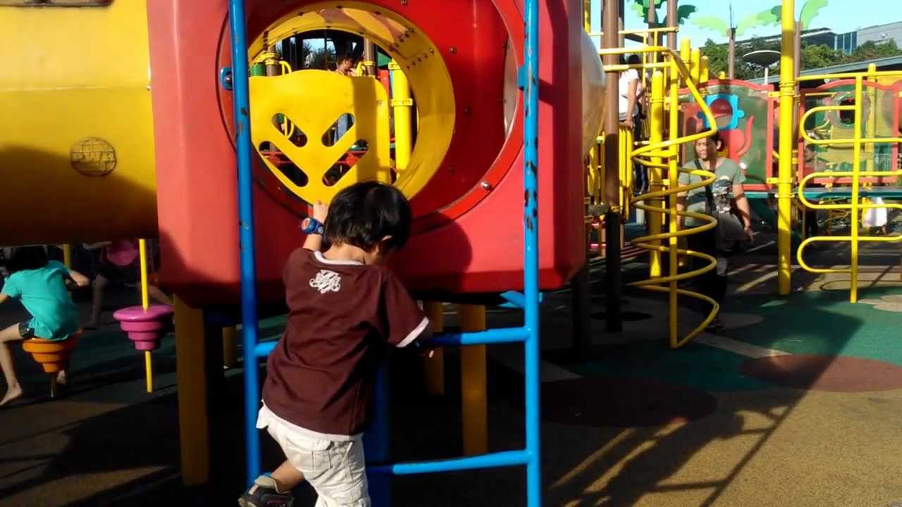 Eighthan Lorenz at Market Market!! Playground