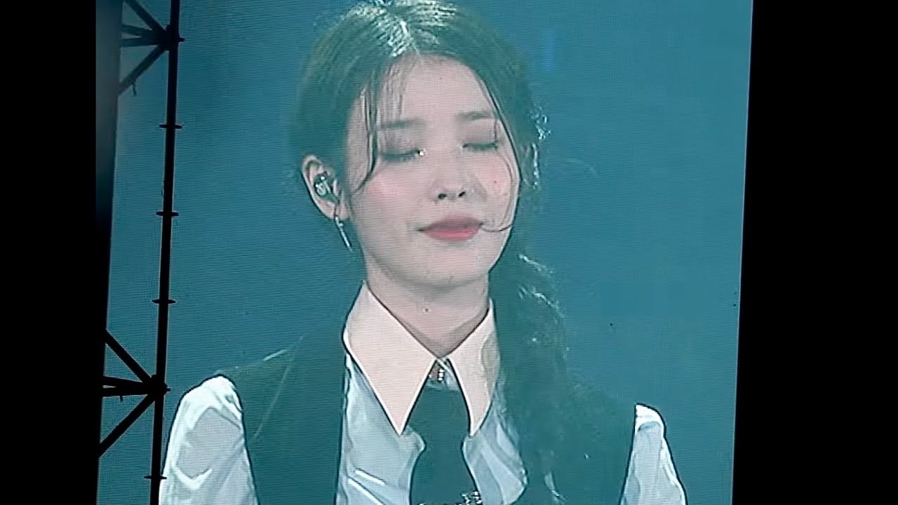 220918 아이유(IU) 나만 몰랐던 이야기(Only I didn't know) The Golden Hour Concert