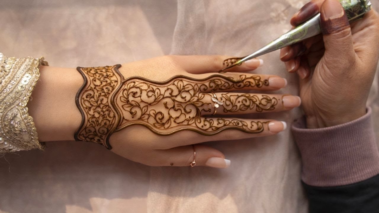 Simple Eid Henna Design 2026 | Stylish Back Hand Mehndi for Eid | Arabic Henna @HennabyAyshaNavaz