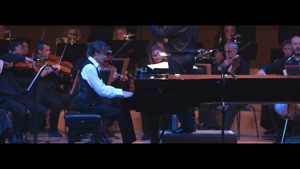 Giorgio Moroder's 'Love's Theme' in a version by Sacha Puttnam with The Classic Film Orchestra