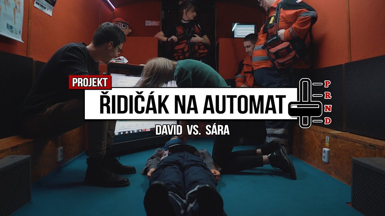 DOKÁZALI BY ZACHRÁNIT ČLOVĚKA? | PRVNÍ POMOC | ŘIDIČÁK NA AUTOMAT | JAK NA AUTOŠKOLU