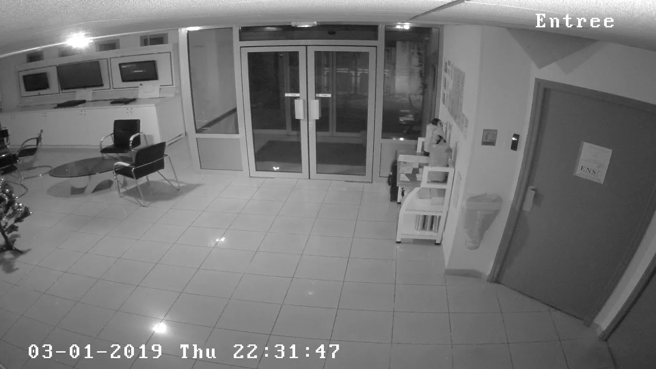 Cam&eacute;ra de vid&eacute;osurveillance - S&eacute;curit&eacute; Mania - Ph&eacute;nom&egrave;ne paranormal - round 2