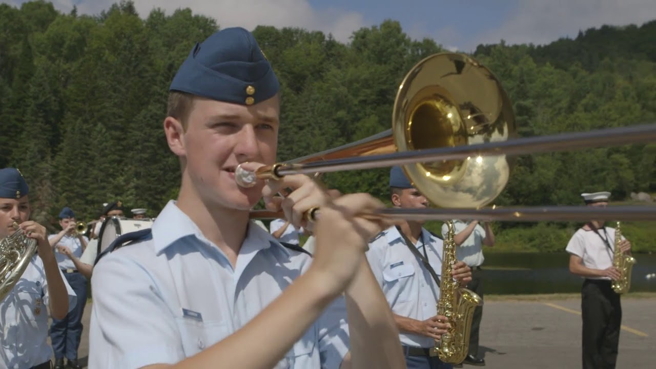 40. Drum Major Visual Commands – Cease Playing at the Halt