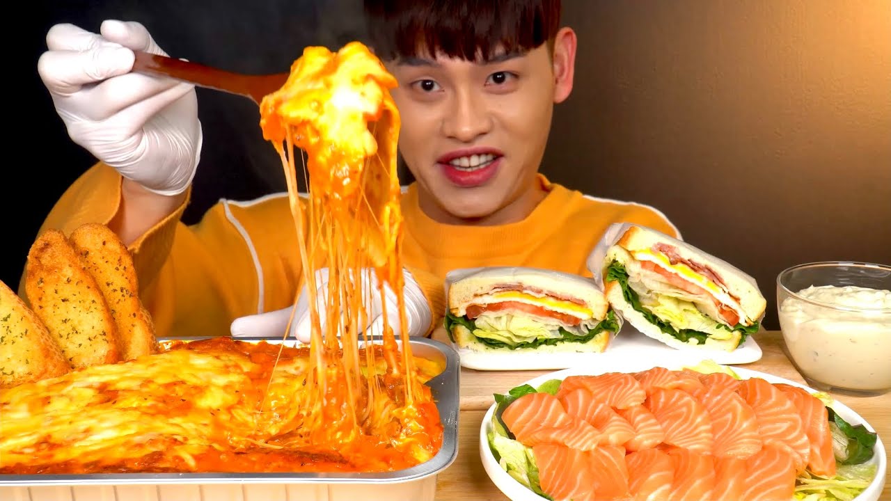 ASMR 🧀 치즈듬뿍 라자냐와 연어 샐러드 샌드위치 마늘바게트 먹방~!! Cheese Lasagna With Salmon Salad 🥗 Sandwich MuKBang~!!