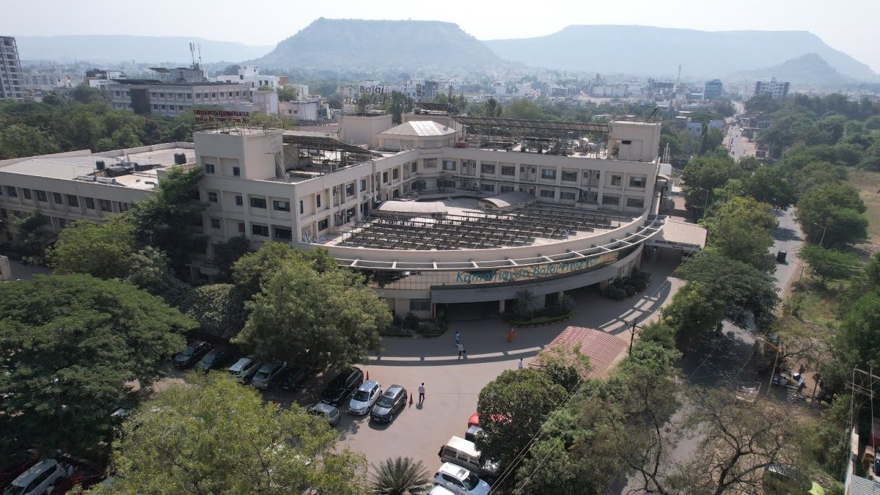 🏥 Explore the State-of-the-Art Infrastructure at Kamalnayan Bajaj Hospital! 🏥