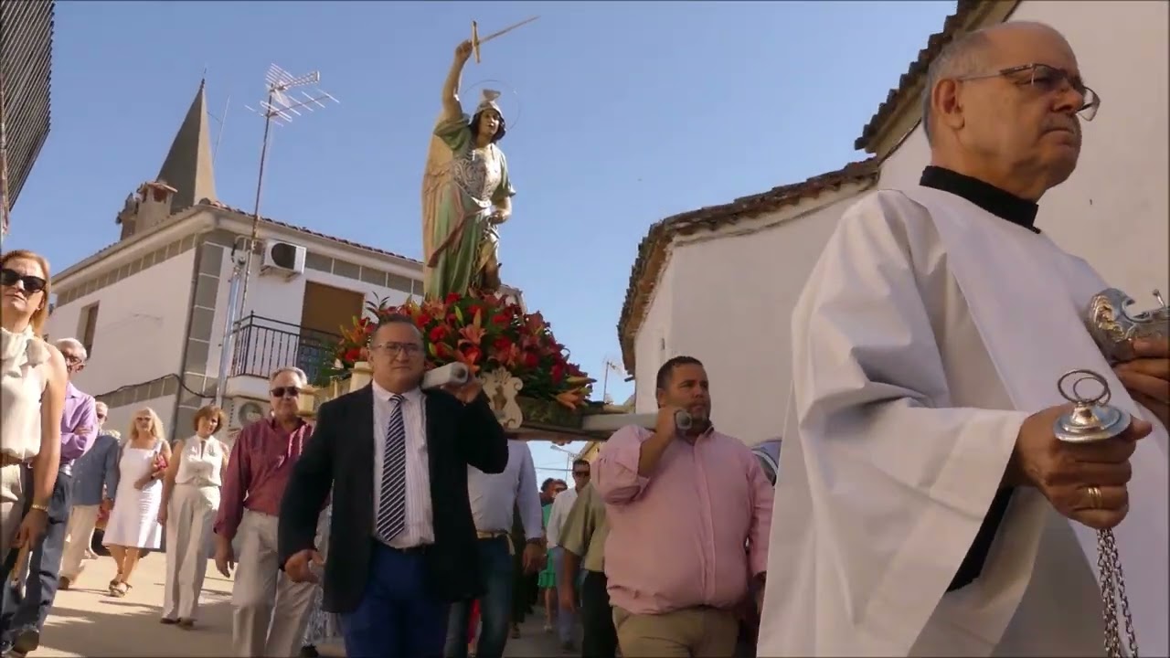 Procesión y Subasta de brazos en las Fiestas de San Miguel 2023 de Tejeda de Tiétar (Cáceres)