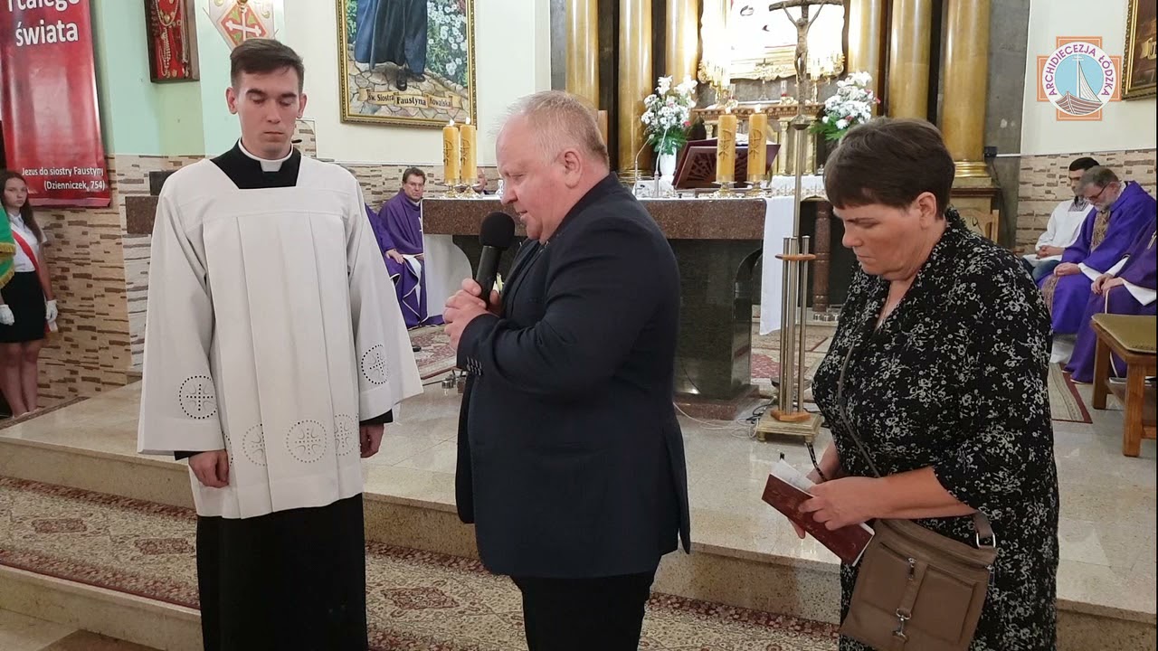 Parafianie żegnają śp. ks. kan. Henryka Leśniewskiego | Tuszyn 2021