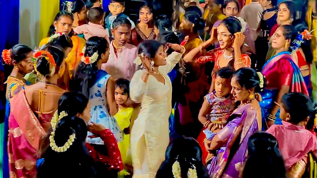 कामन ला आला ROSHAN BHAI 🎹 वाजवायला आणि PUBLIC ला नाचवायला | JIYAN MUSICAL GROUP | Banjo Premi kavi 