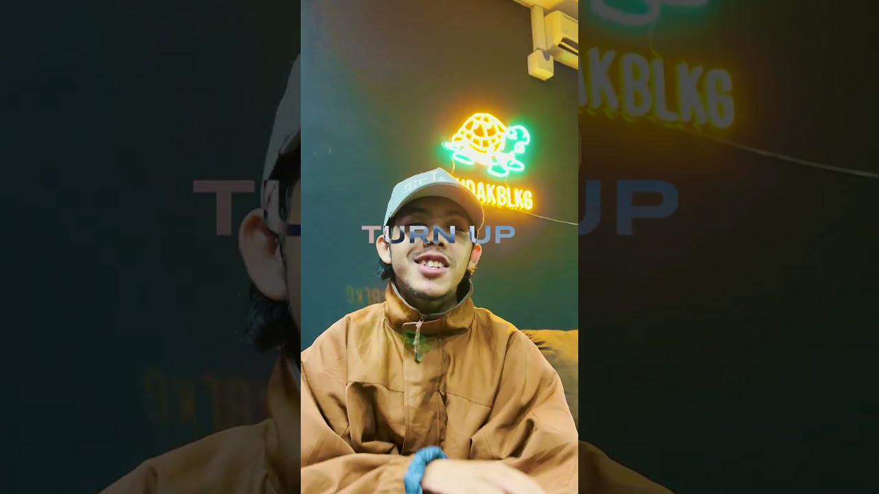Budak Belakang - PMF (OFFICIAL VERTICAL LYRICS VIDEO)