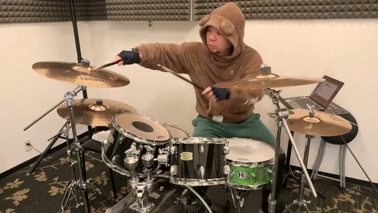 たたいてみたよ🐻 ❄️🥁♪（キュン①）20250318
