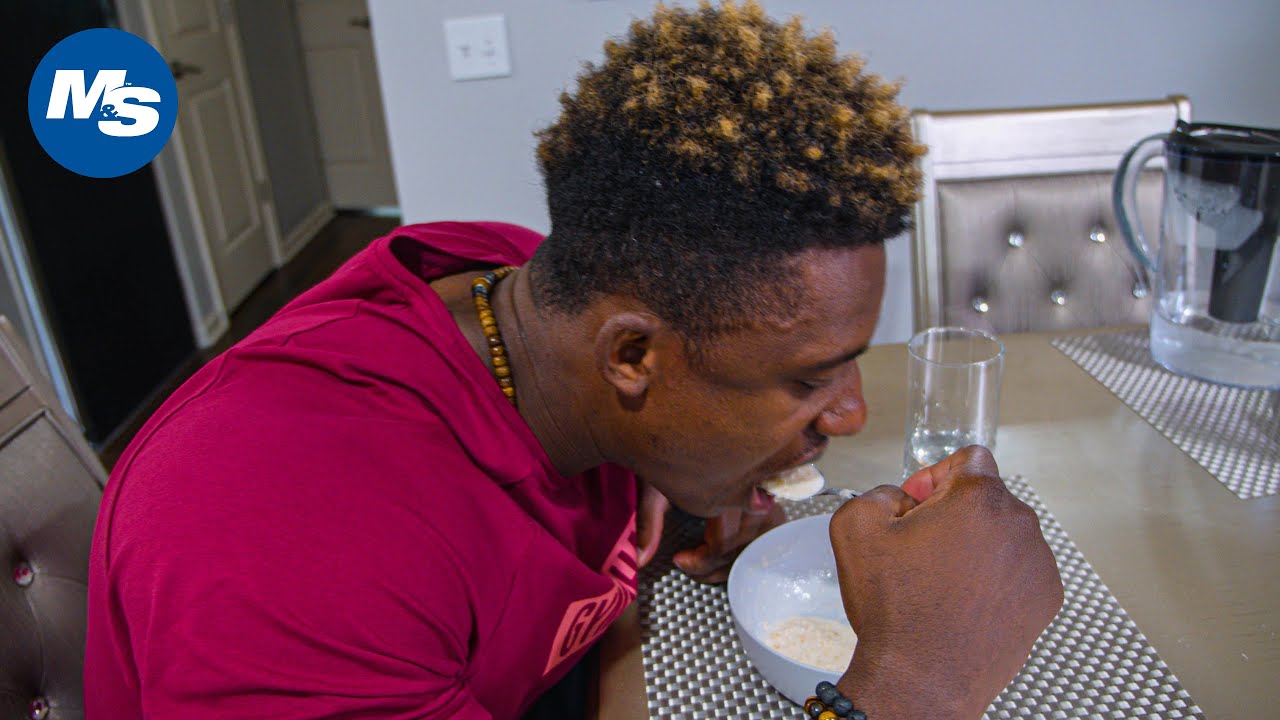 What Pro Bodybuilders Eat For Breakfast | Steve Laureus' Juice Regimen