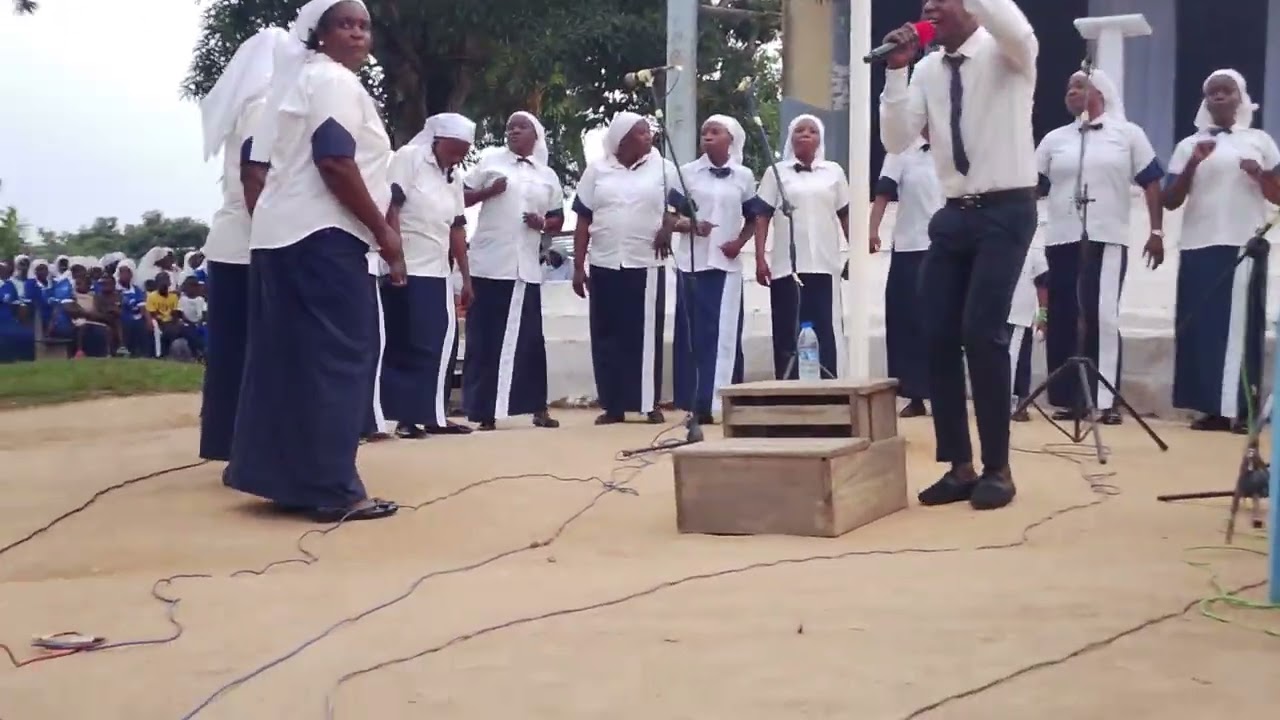Kilombo Batindami de la paroisse mikalou à la paroisse de kelékelé en concert 🔥🔥🔥🎤