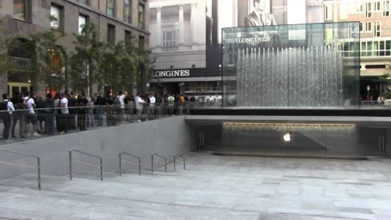 iPhone XS in Italia, prima volta al nuovo Apple Store di Milano