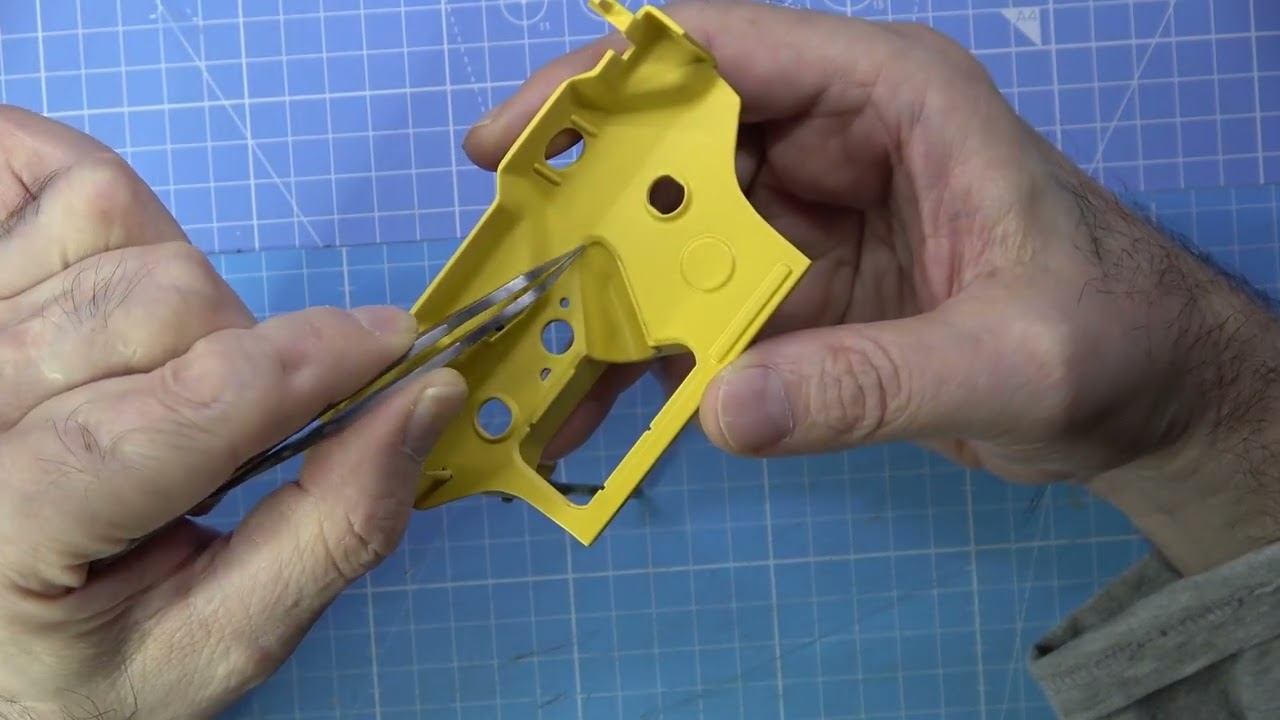 SUITE MOTAGE PORSCHE 934 TAMIYA 1.12 MODIFIER CIVIL CATASTROPHE AVEC LA PEINTURE VIDEO