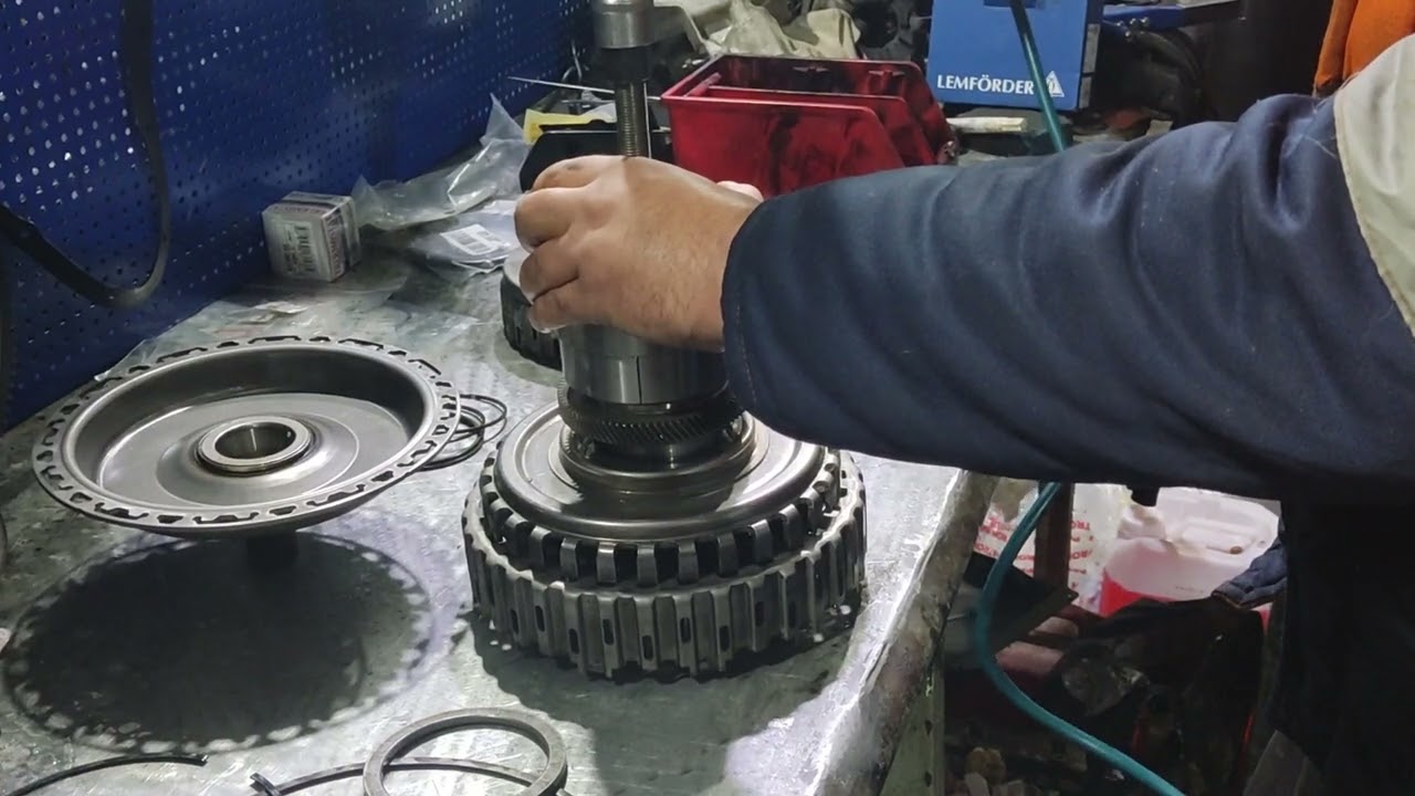 замена поршней сцепления DL501