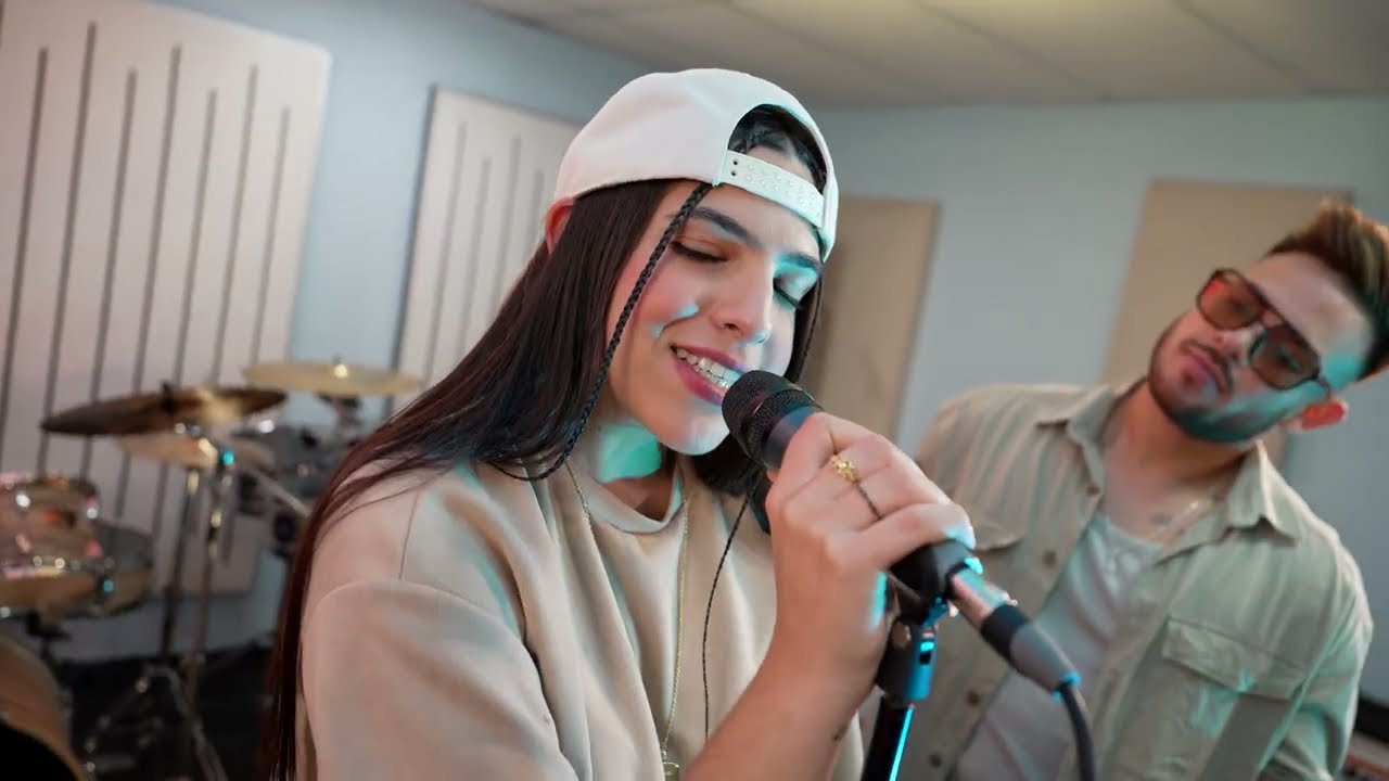 BACANOS Y ATINA &ndash; ERES MI VIDA