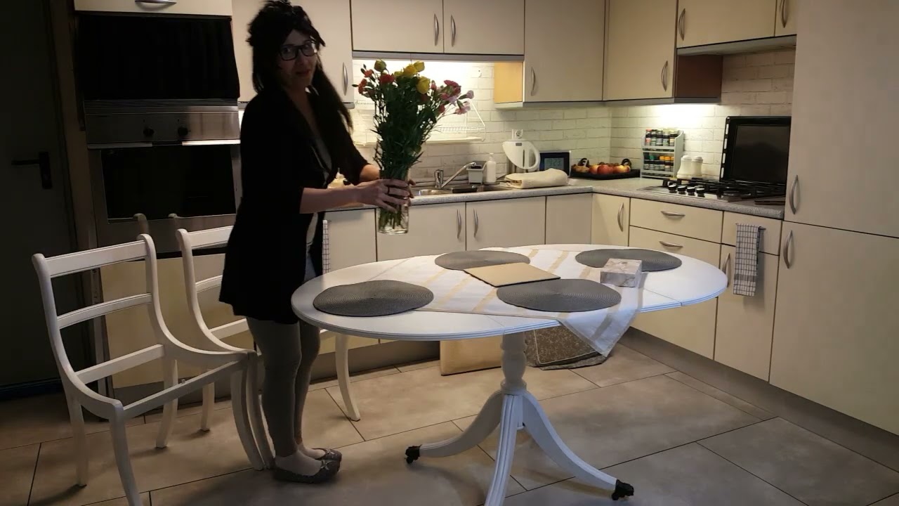 RENOWACJA STAREGO STOŁU I KRZESEŁ - efekt końcowy