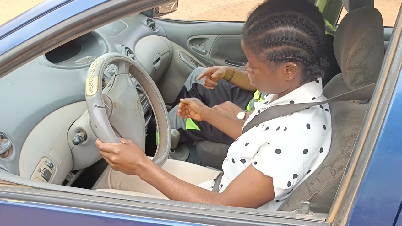 How to Reverse Park |  Reverse Parking - USMANU ASHATU Part 1