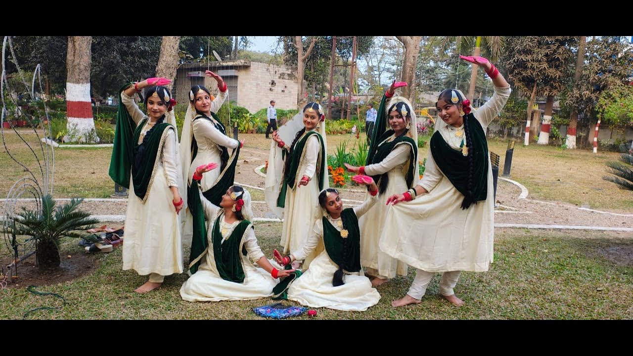 Ghar aa mahi x Udi teri aankhon se xMohe Rang do laal xGaraj garaj|Dance Competition|Smriti Pradhan 