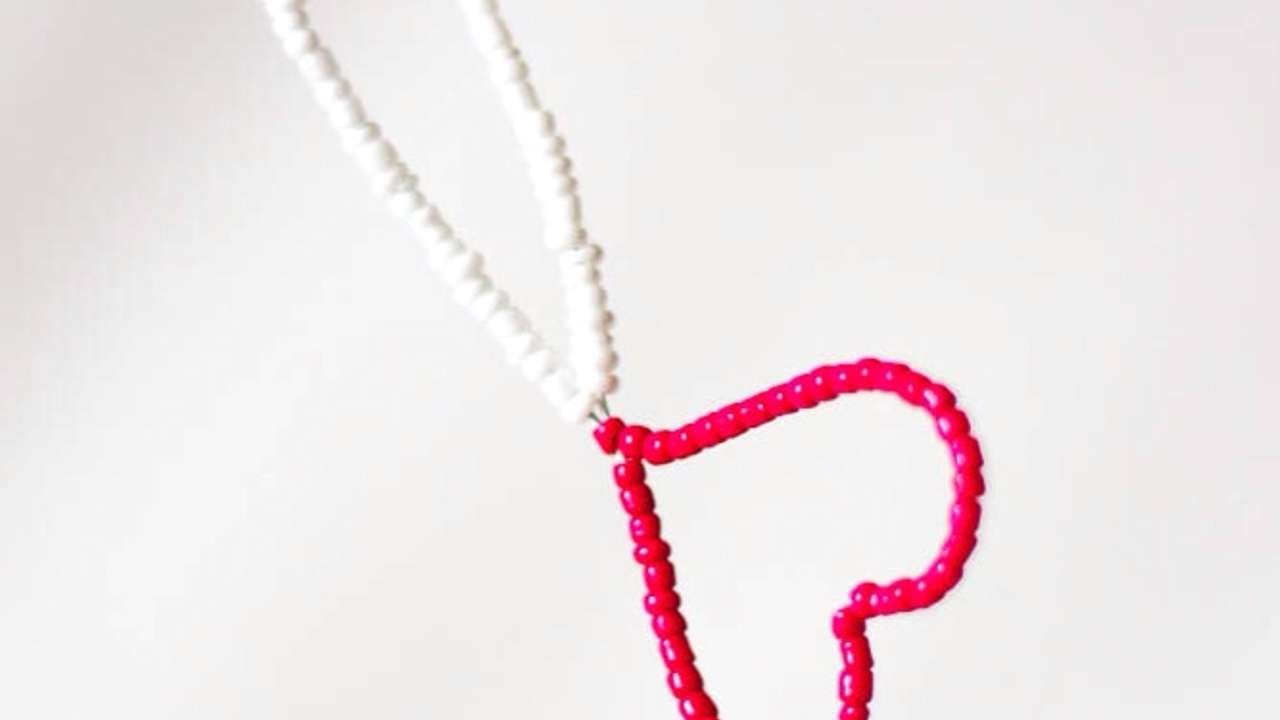 Crea una Delicata Collana a Forma di Cuore - Fai da Te STyle - Guidecentral