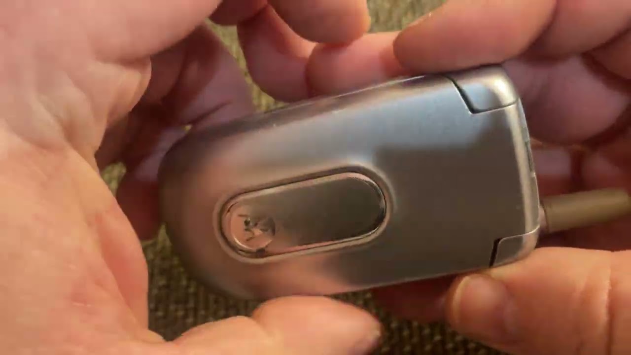 Огляд кнопочних телефонів для Violity Motorola V535, C200, V220, V171,