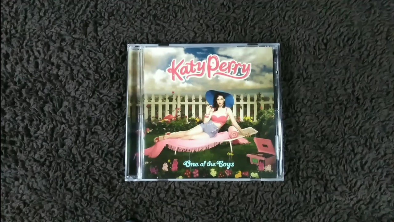 Unboxing Katy Perry - One of the Boys CD