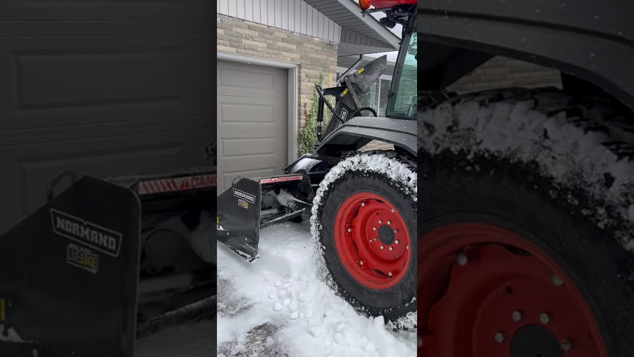 Tractor & Snowblower tackle big driveway in minutes