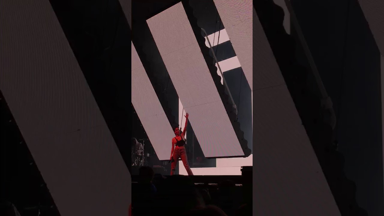 Halsey - Experiment On Me Live (SSE Hydro Glasgow)