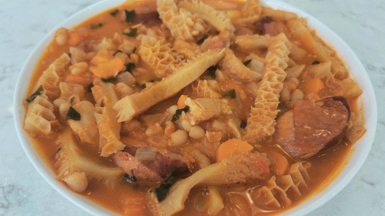 Portuguese Style Tripe with White Beans - Easy Recipe | Dobrada com Feij&atilde;o Branco - Receita F&aacute;cil