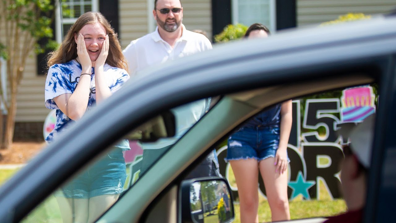 Here's what a drive-by birthday party looks like
