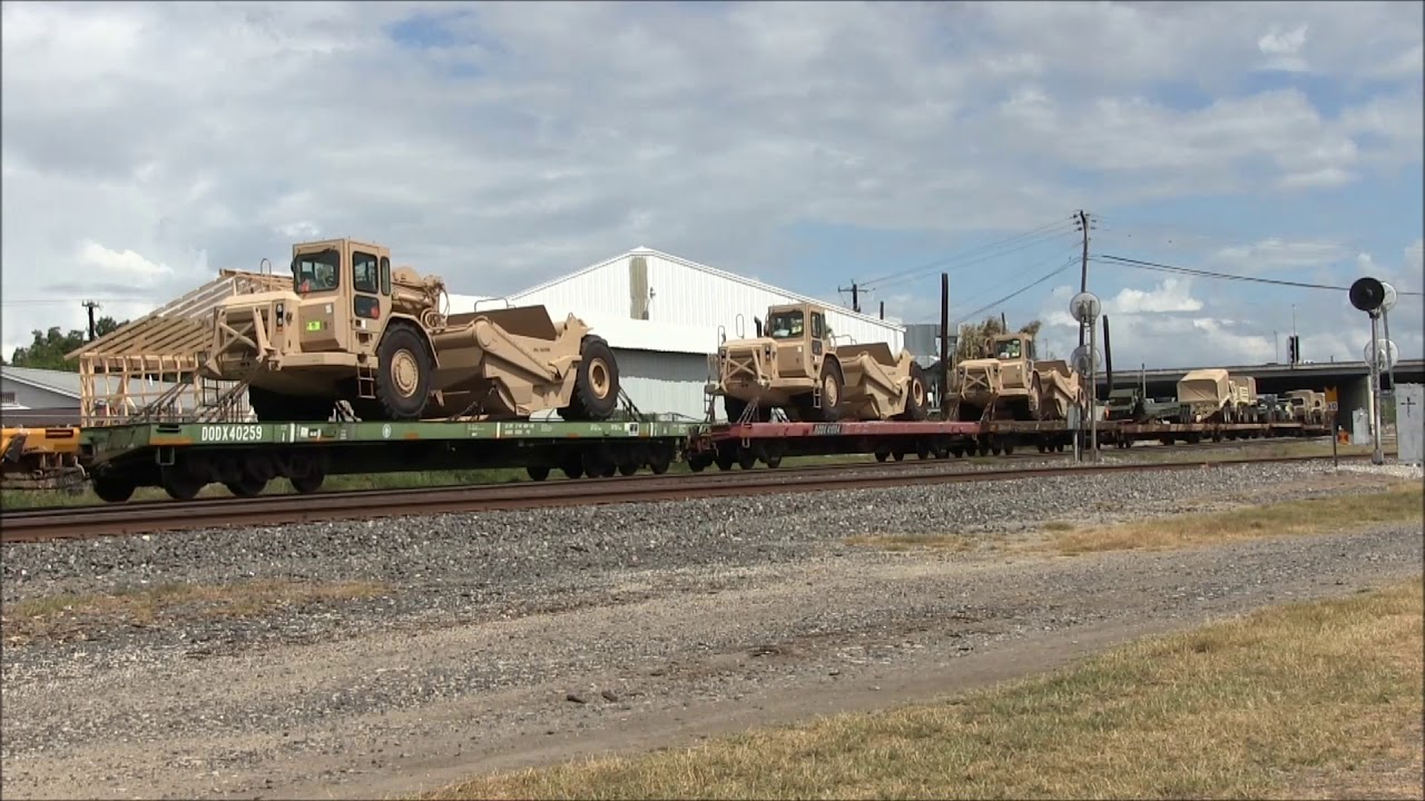 cml136 33 UP L  Military train 16 Sep 15