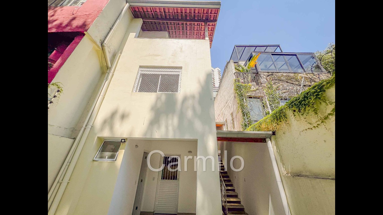 HIGIENÓPOLIS/PACAEMBU - CASA COMERCIAL/RESIDENCIAL PARA LOCAÇÃO. TOTALMENTE REFORMADA E SUPER AMPLA!