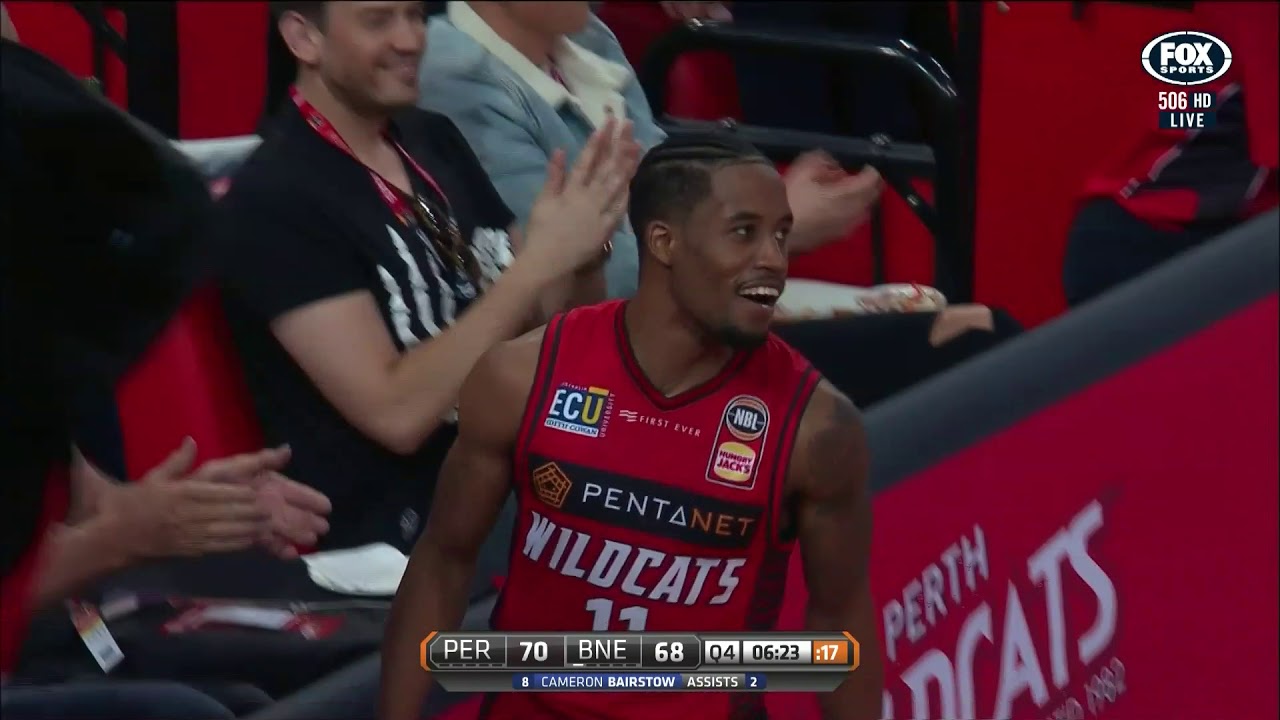 Bryce Cotton 37 points incl. the Game-winner